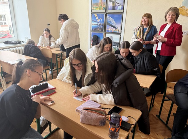 Активна взаємодія під час тренінгу про теонімічний фрейм